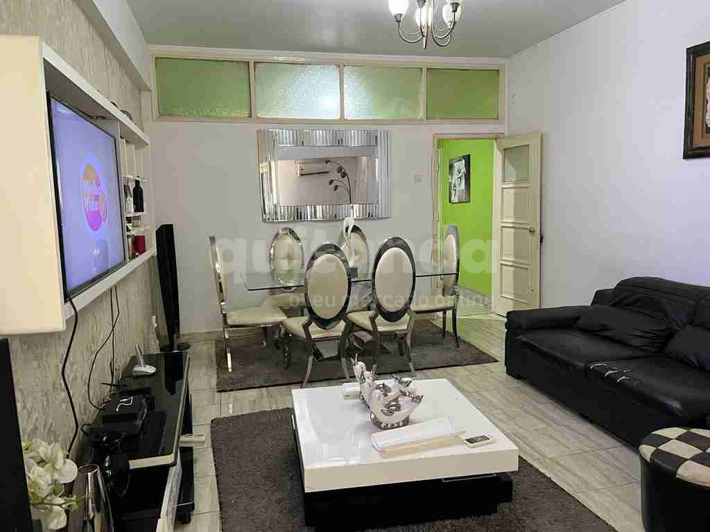 Apartamento T2+1 situado no Maculusso, rua Rei Katiavala Quitanda
