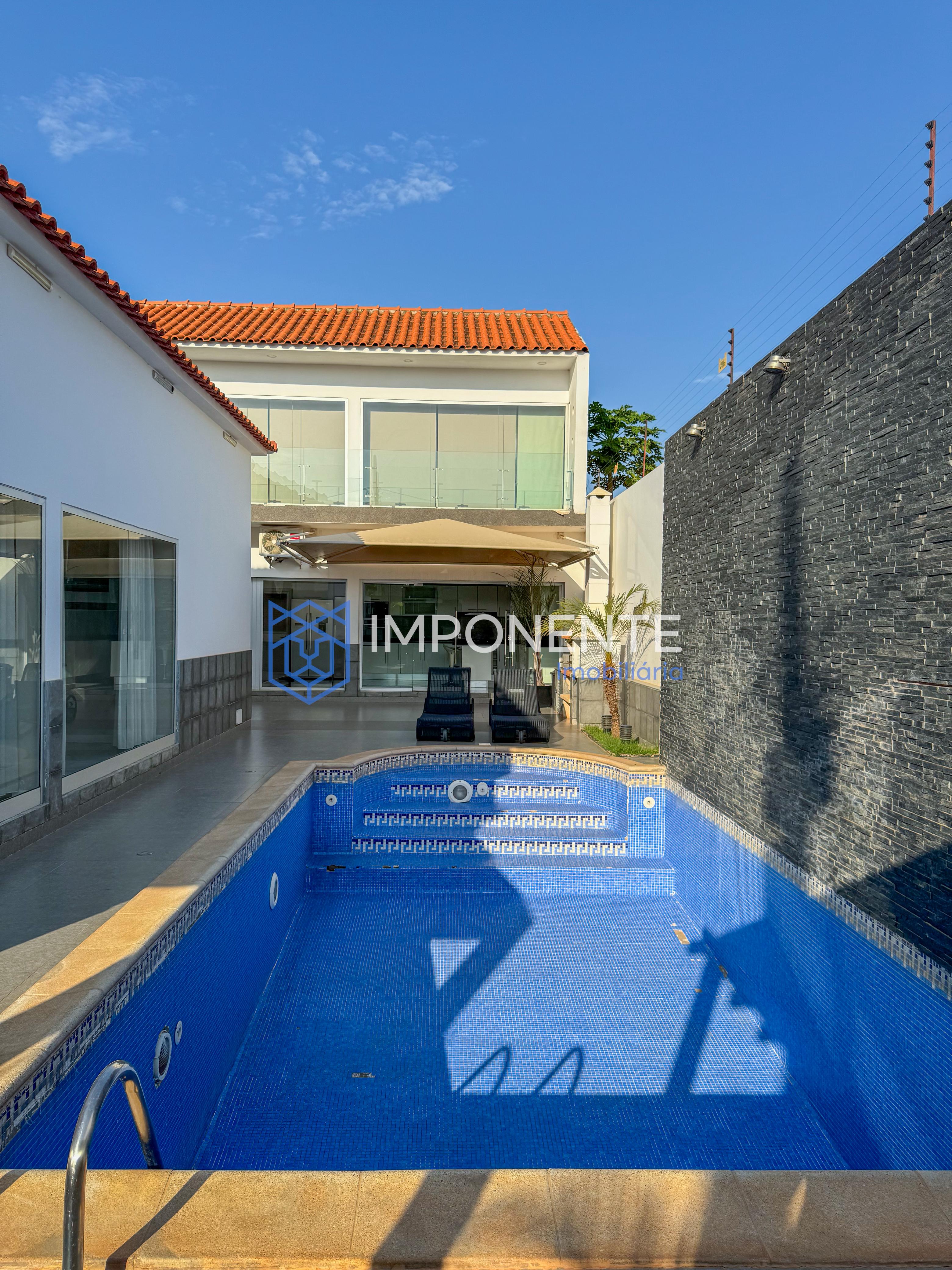 Escritório na Torre Kianda – Marginal de Luanda