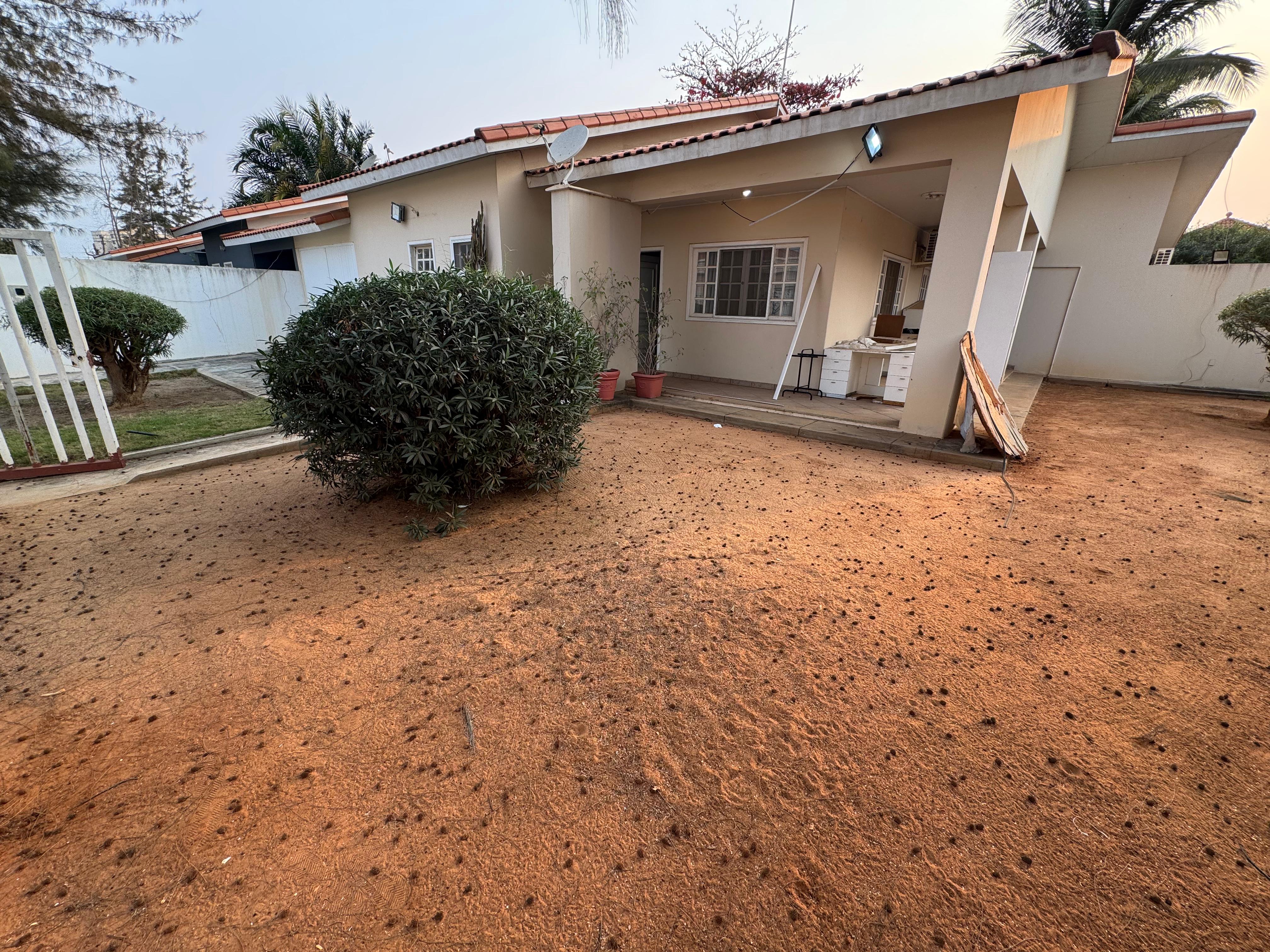 Vivenda V3+1 no Condomínio Maravilhas de Talatona