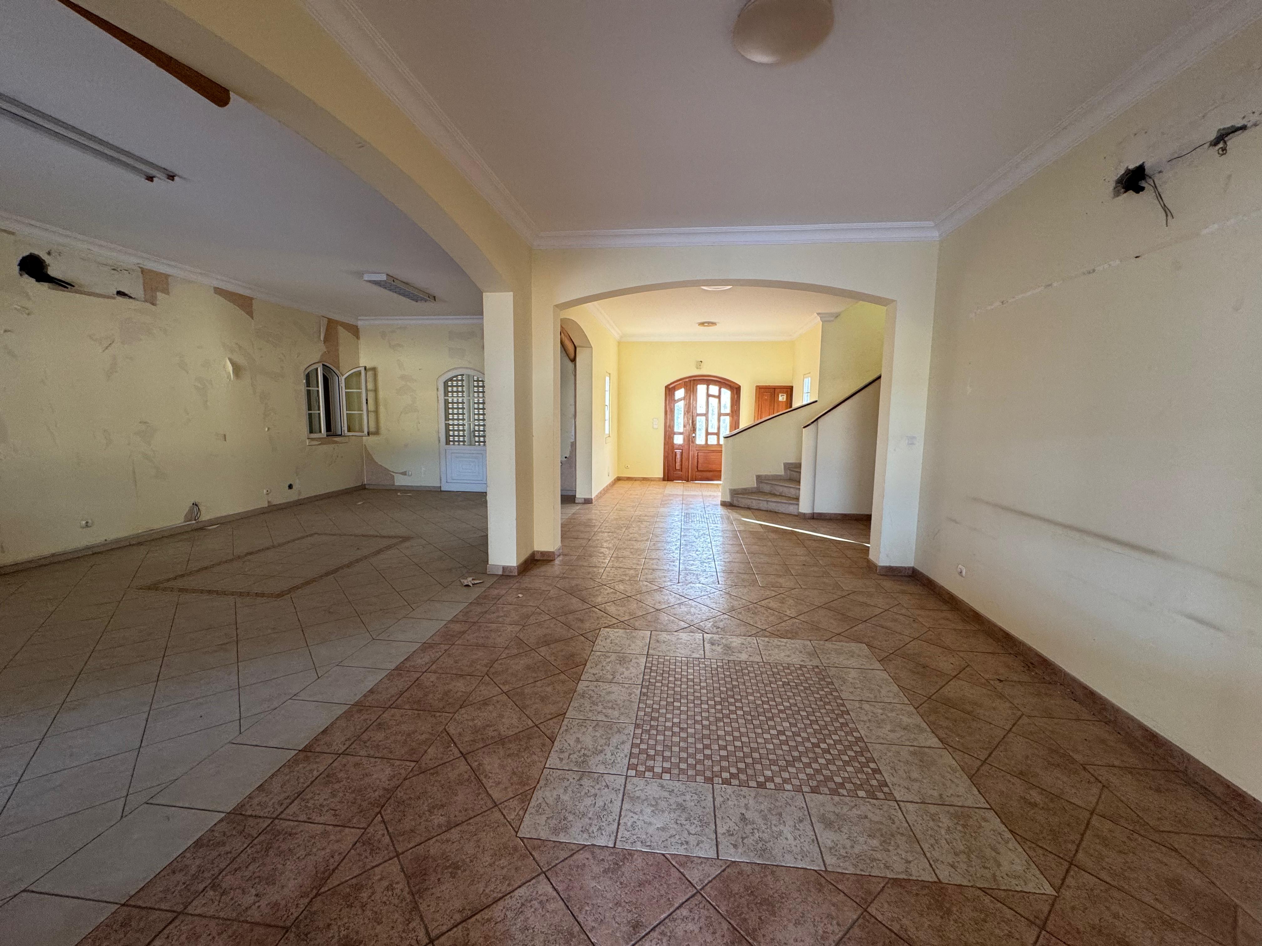 Vivenda V3 com anexo no condomínio Cajueiro – Talatona